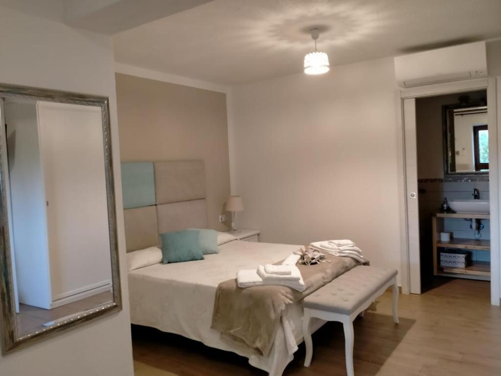 Il Giardino di Daniela Apartments San Teodoro  Esterno foto